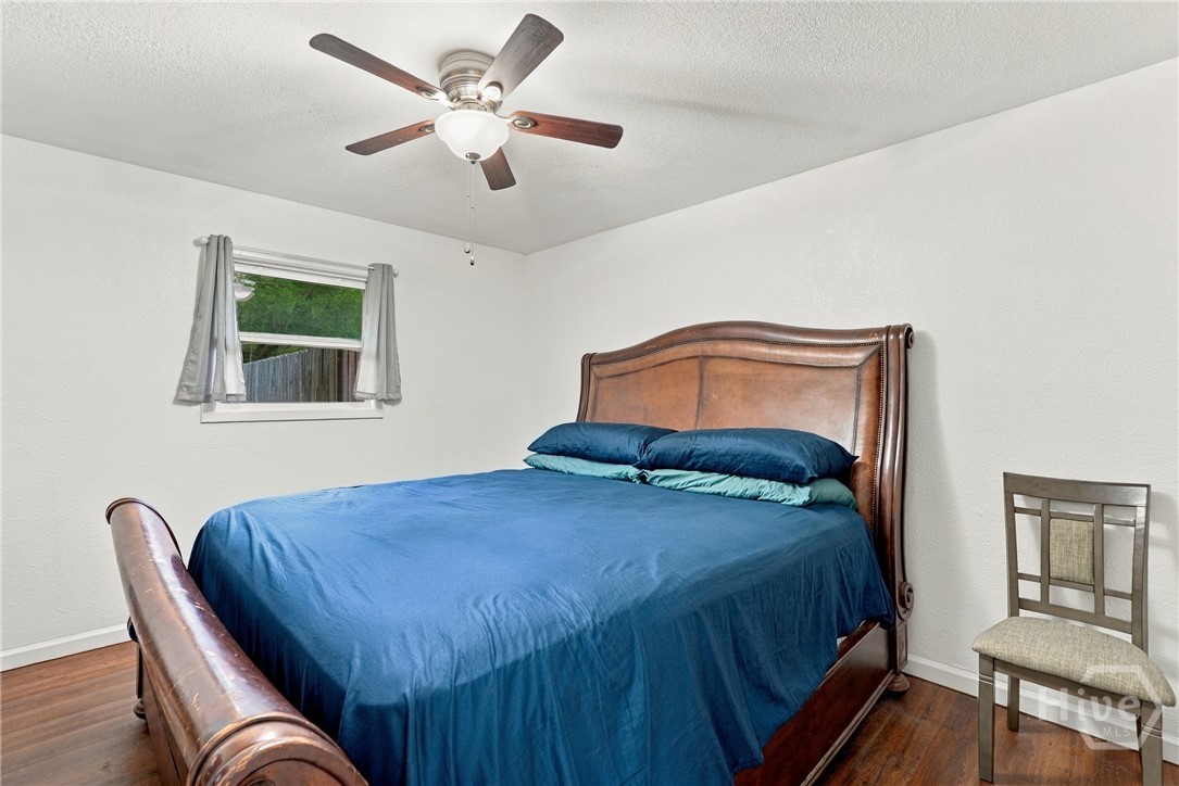 506 Greenbay Avenue Property Photo 15