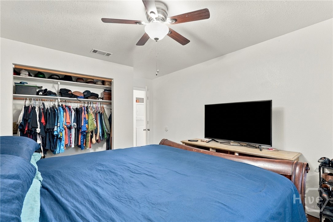 506 Greenbay Avenue Property Photo 17