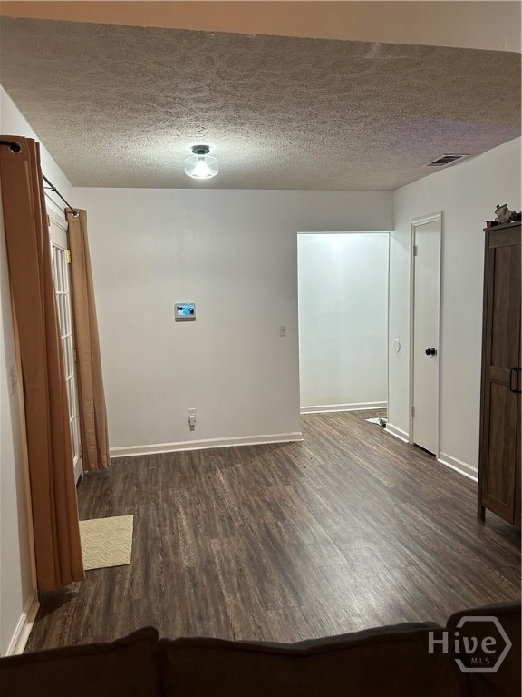 109 Live Oak Circle Property Photo 6