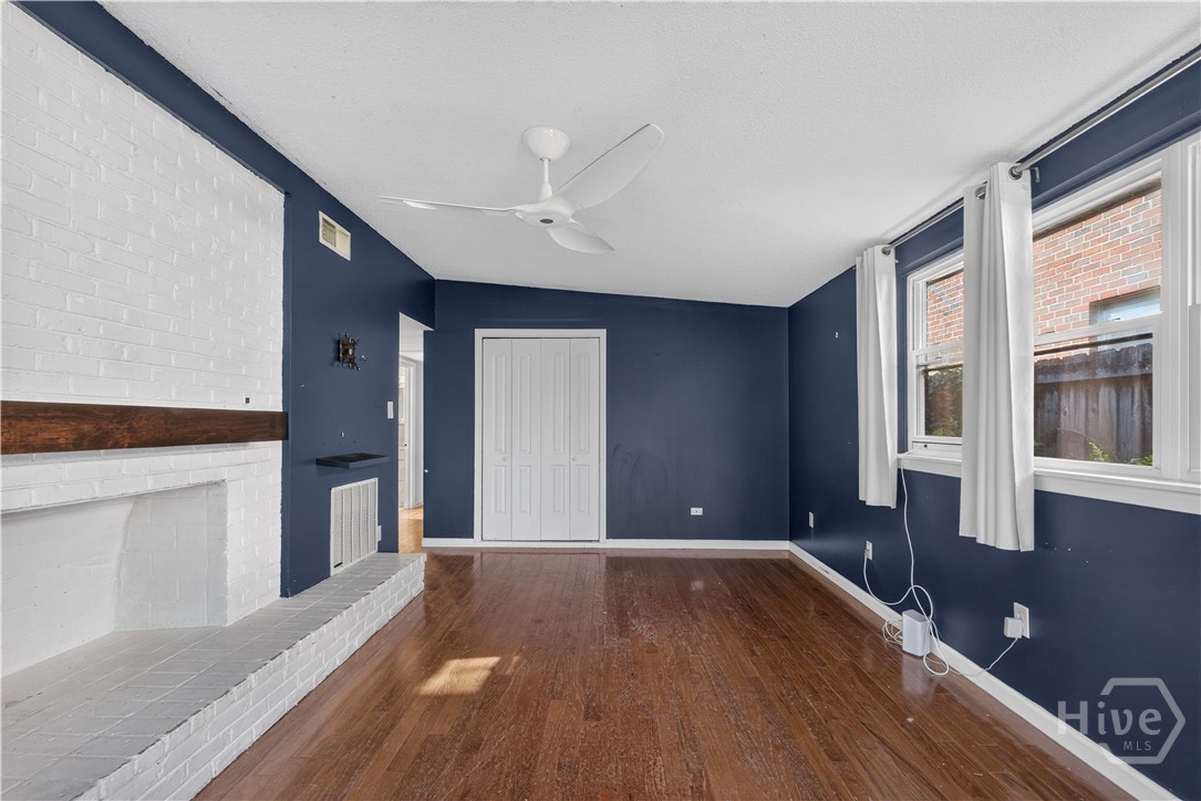 303 E 60th Street Property Photo 4