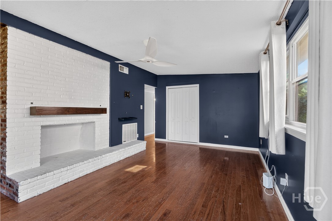 303 E 60th Street Property Photo 5