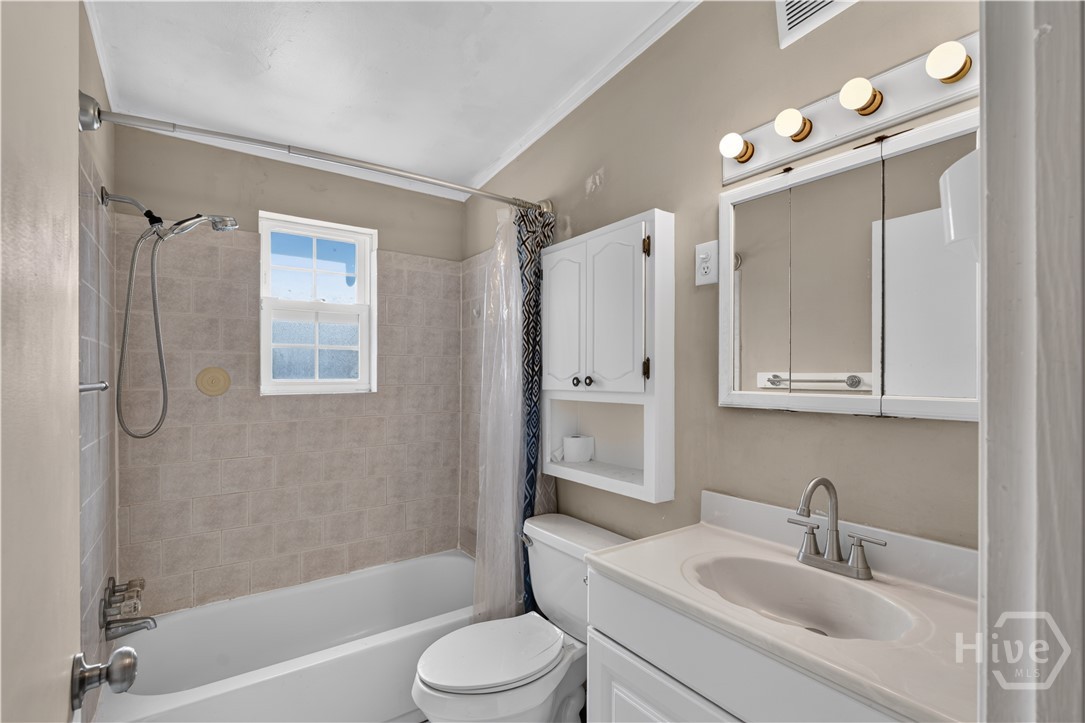 303 E 60th Street Property Photo 21