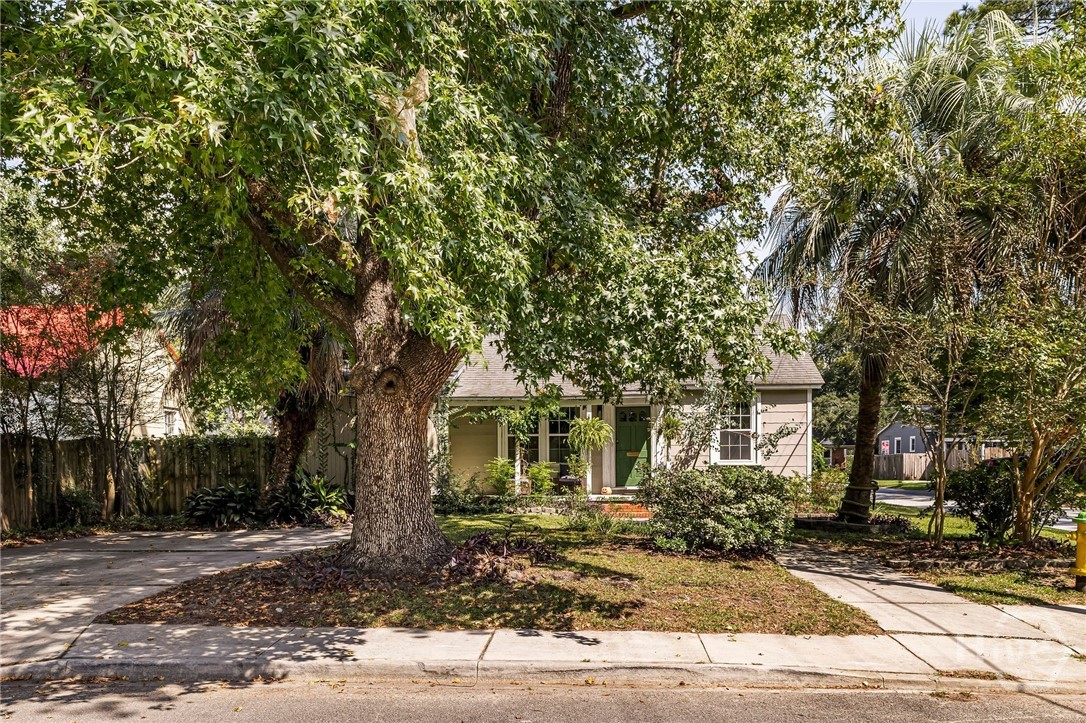 1338 E 53rd Street Property Photo 1