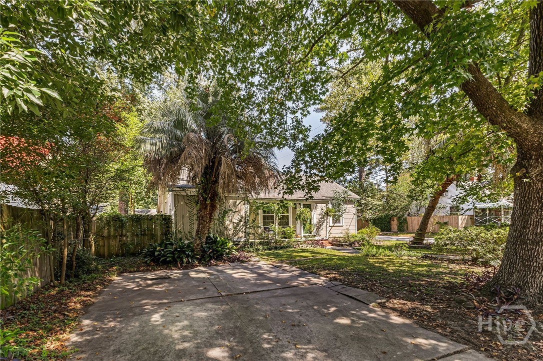 1338 E 53rd Street Property Photo 3