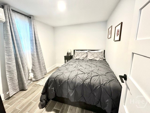 528 E 37th Street A Property Photo 6