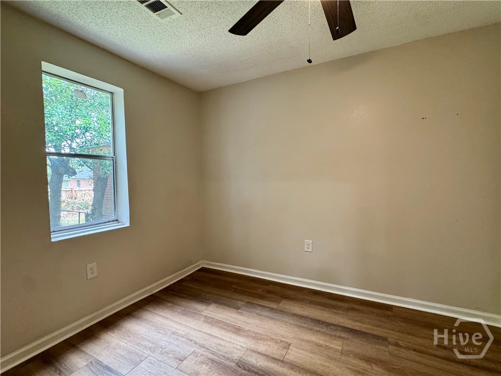 2032 Eppinger Street Property Photo 11