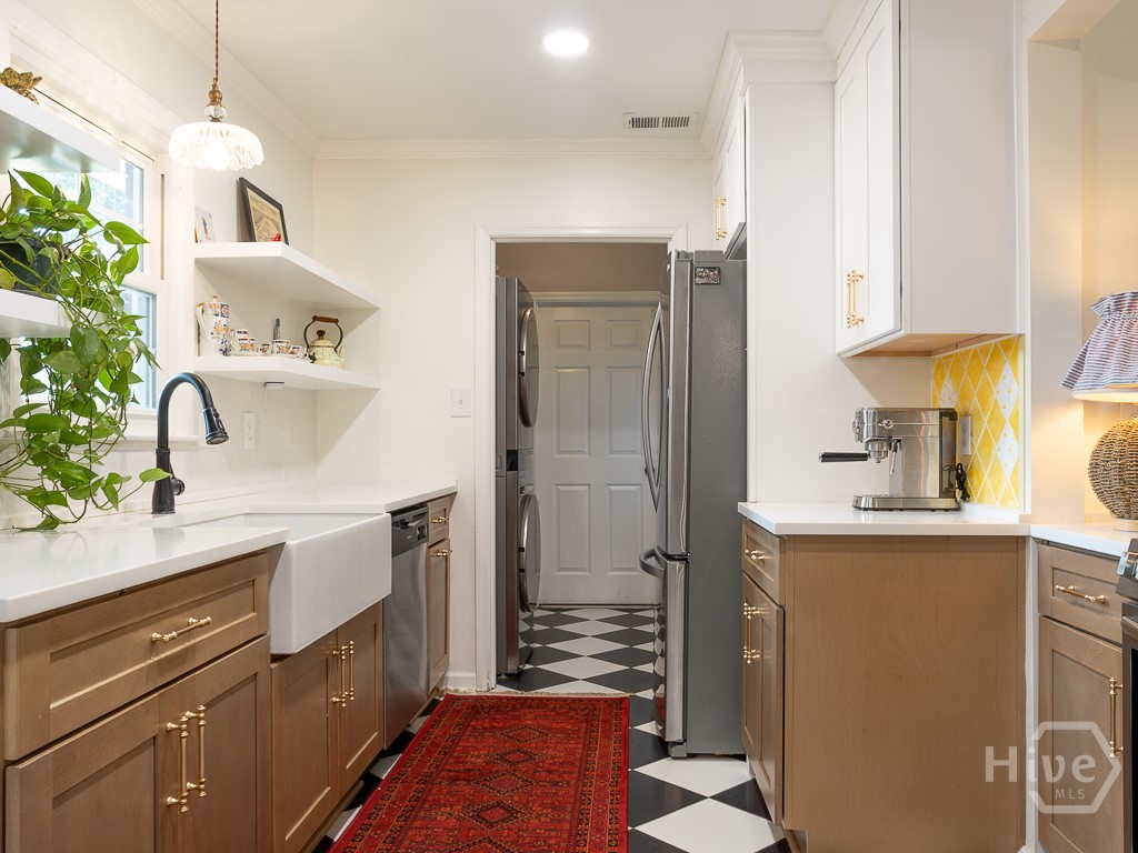 209 Maria Road Property Photo 12