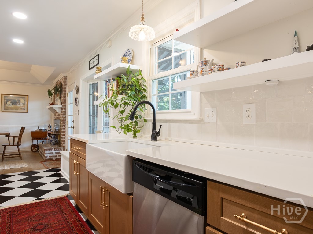 209 Maria Road Property Photo 17