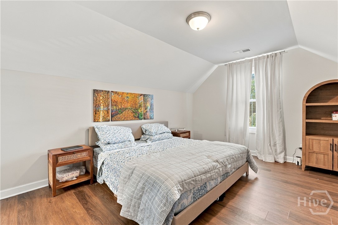 4 Catteshall Lane Property Photo 25