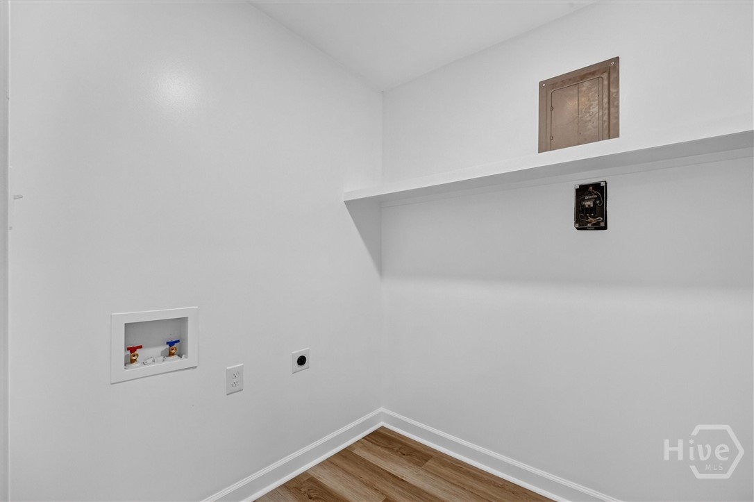 1629 Glen Ridge Drive Property Photo 16