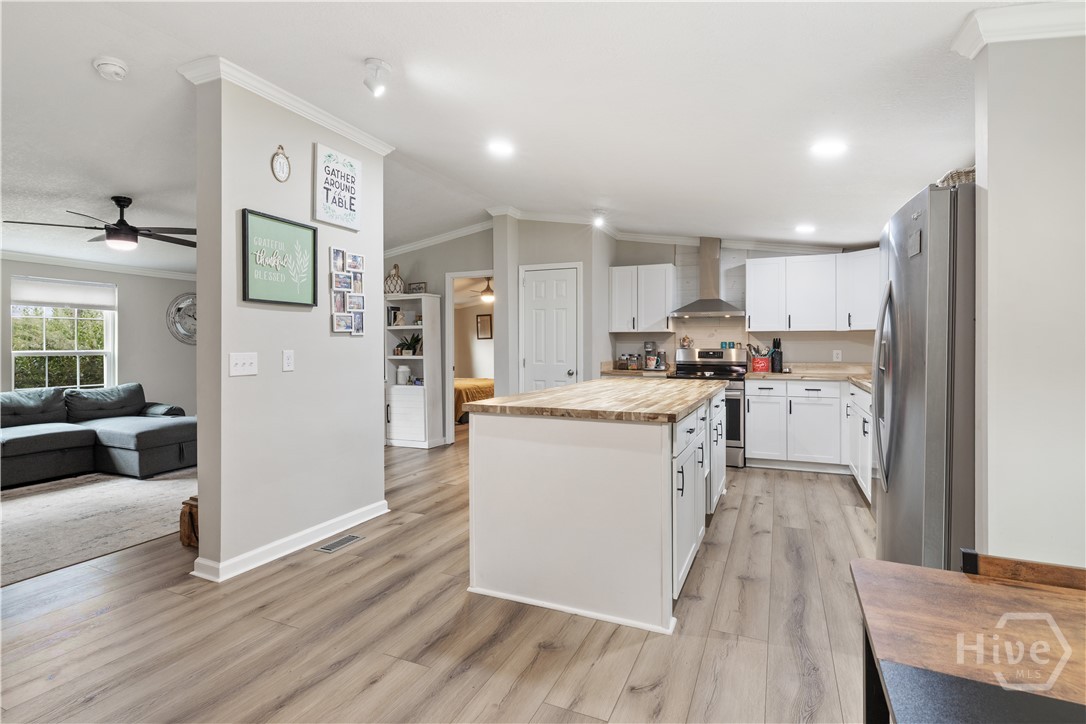 1310 Lee Road Property Photo 14
