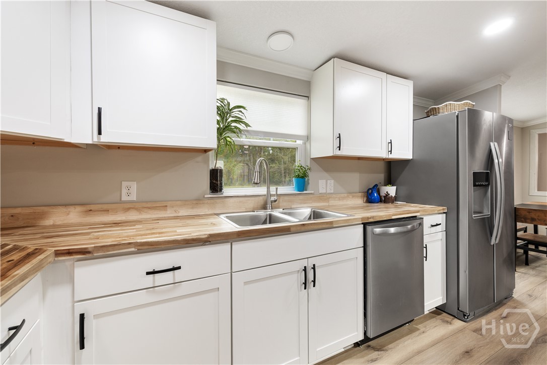 1310 Lee Road Property Photo 17