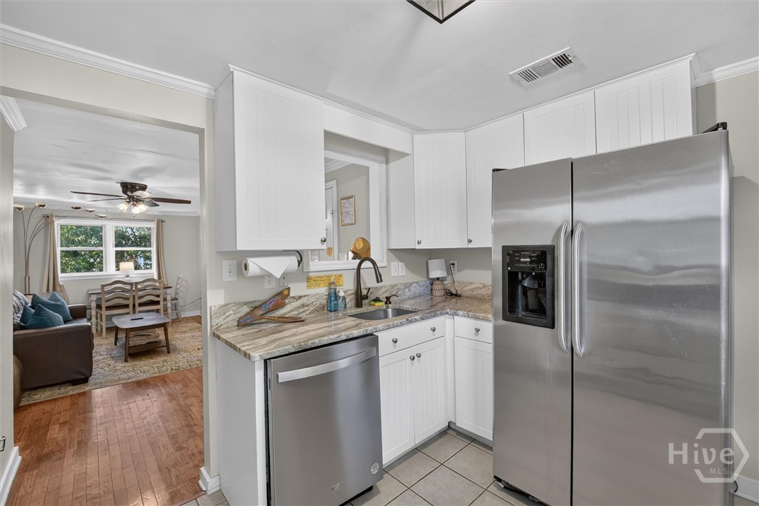 522 E Bolton Street C Property Photo 5