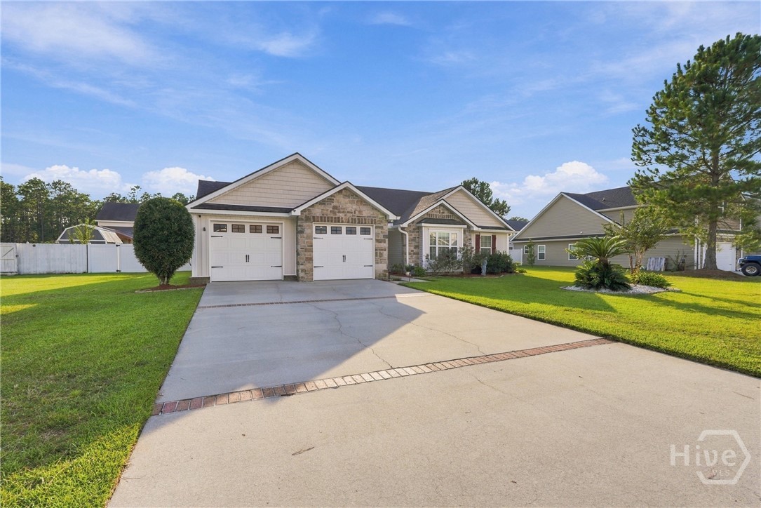 107 Caravelle Drive Property Photo 2
