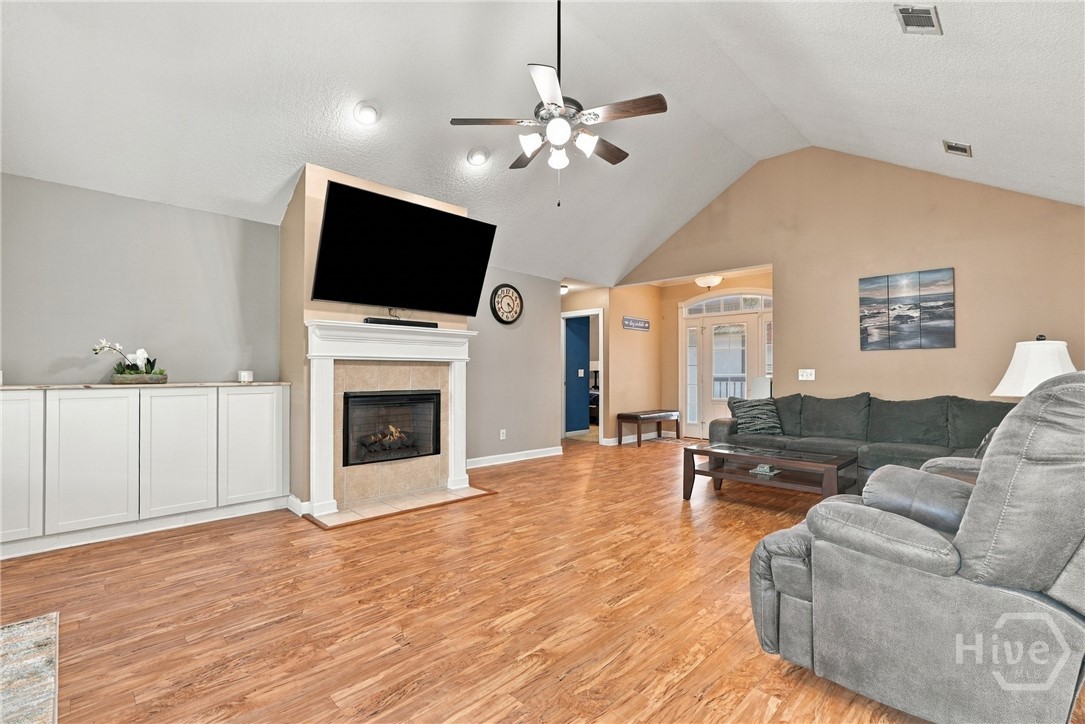 107 Caravelle Drive Property Photo 6