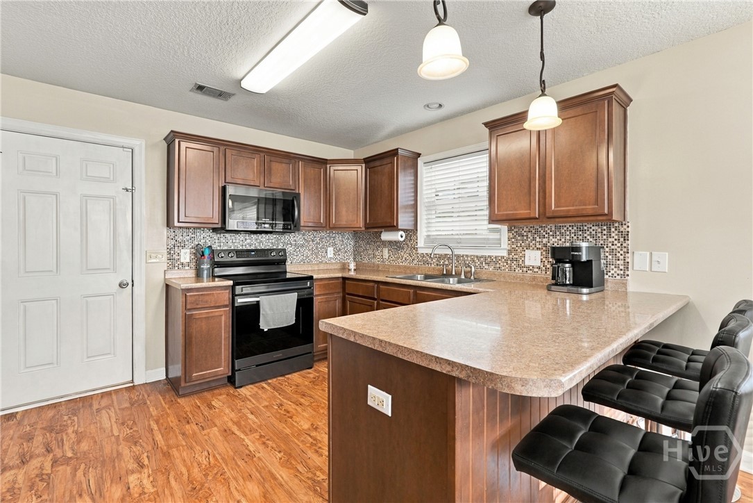 107 Caravelle Drive Property Photo 10