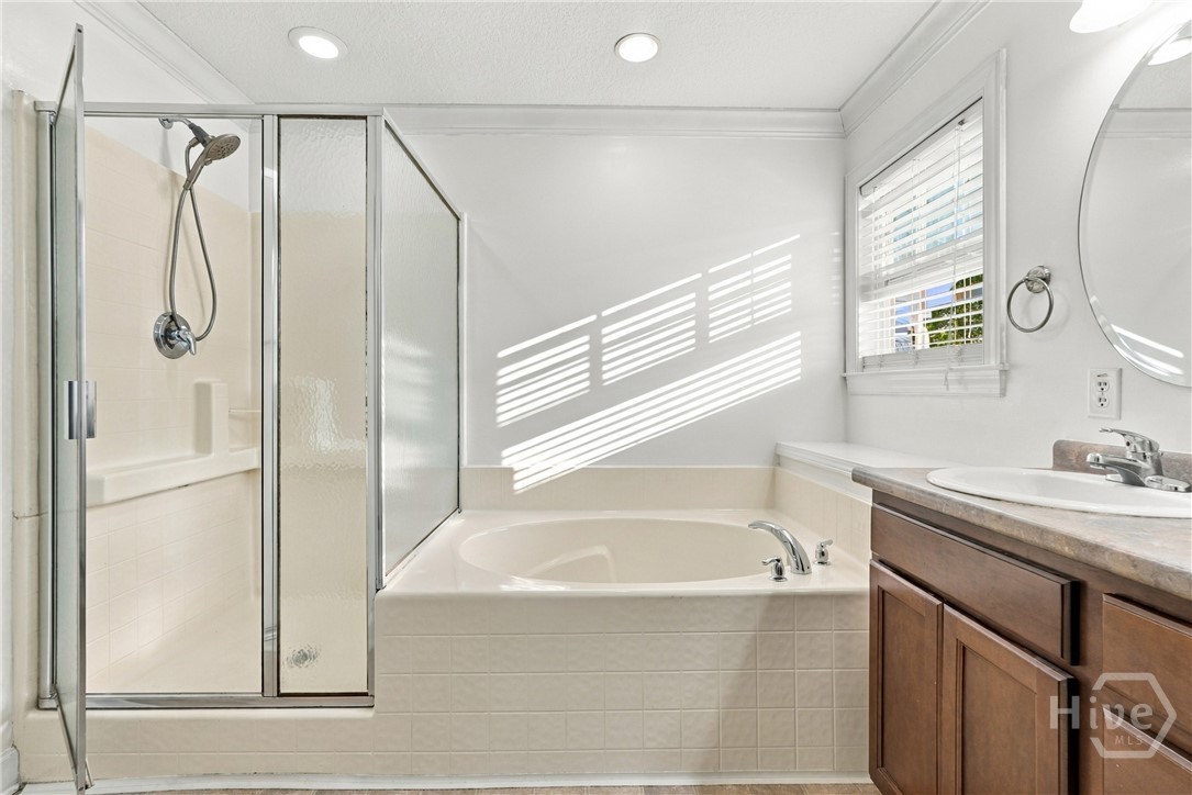 107 Caravelle Drive Property Photo 21