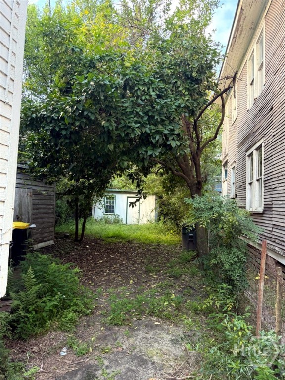 218 W 41st Street Property Photo 5