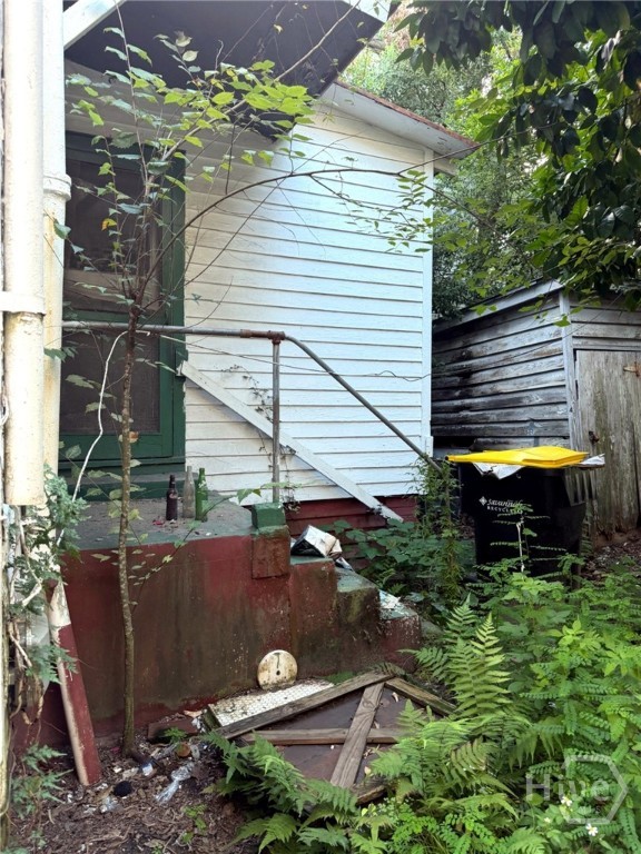 218 W 41st Street Property Photo 7