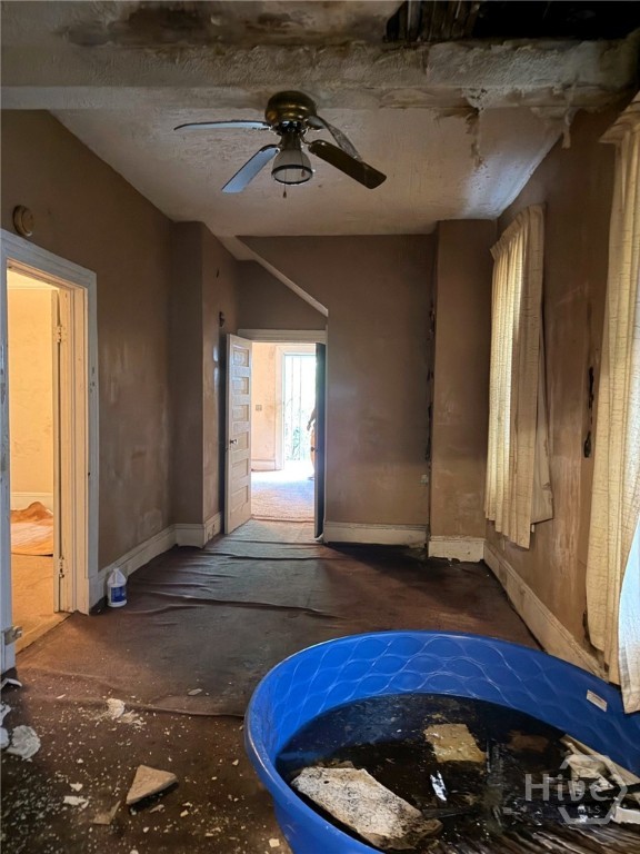 218 W 41st Street Property Photo 12