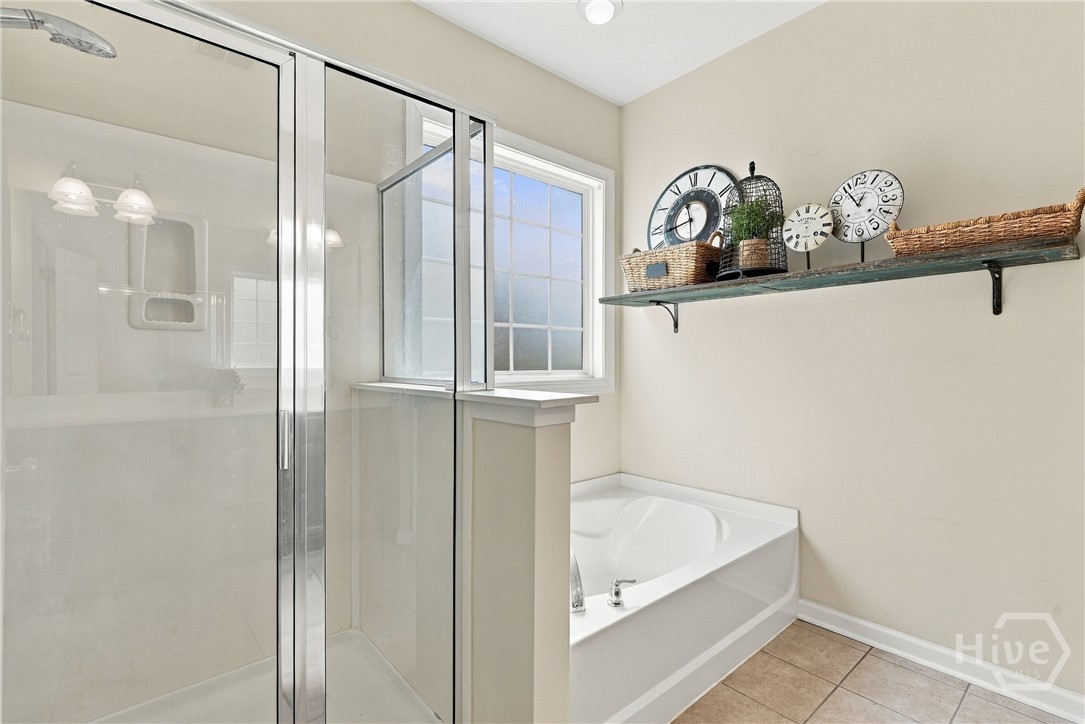 6 Olde Gate Court Property Photo 24