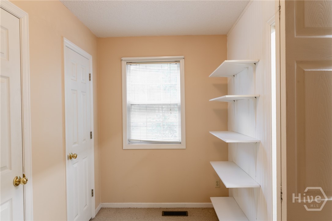 1052 Spencer Road Property Photo 11