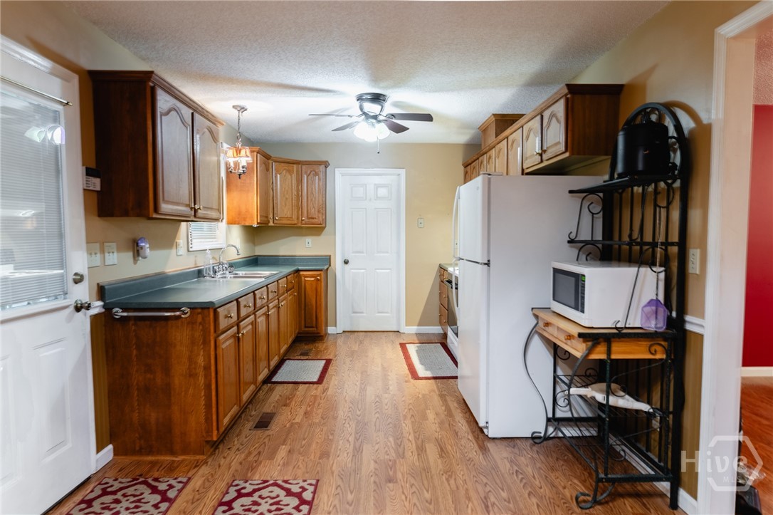 1052 Spencer Road Property Photo 17