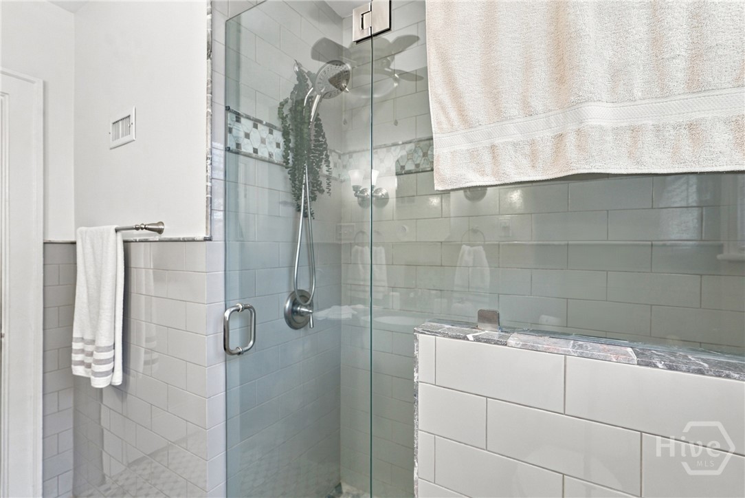 633 E 46th Street Property Photo 22