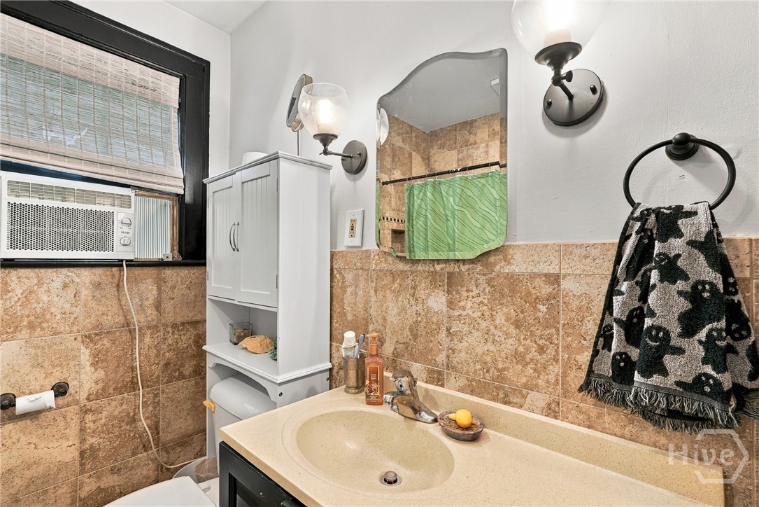 633 E 46th Street Property Photo 33