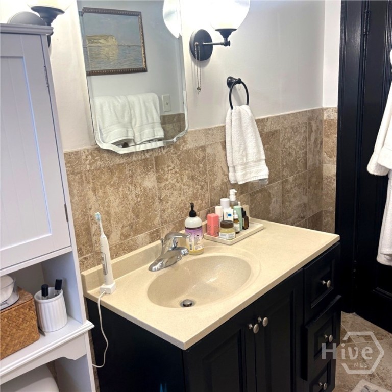 633 E 46th Street Property Photo 42