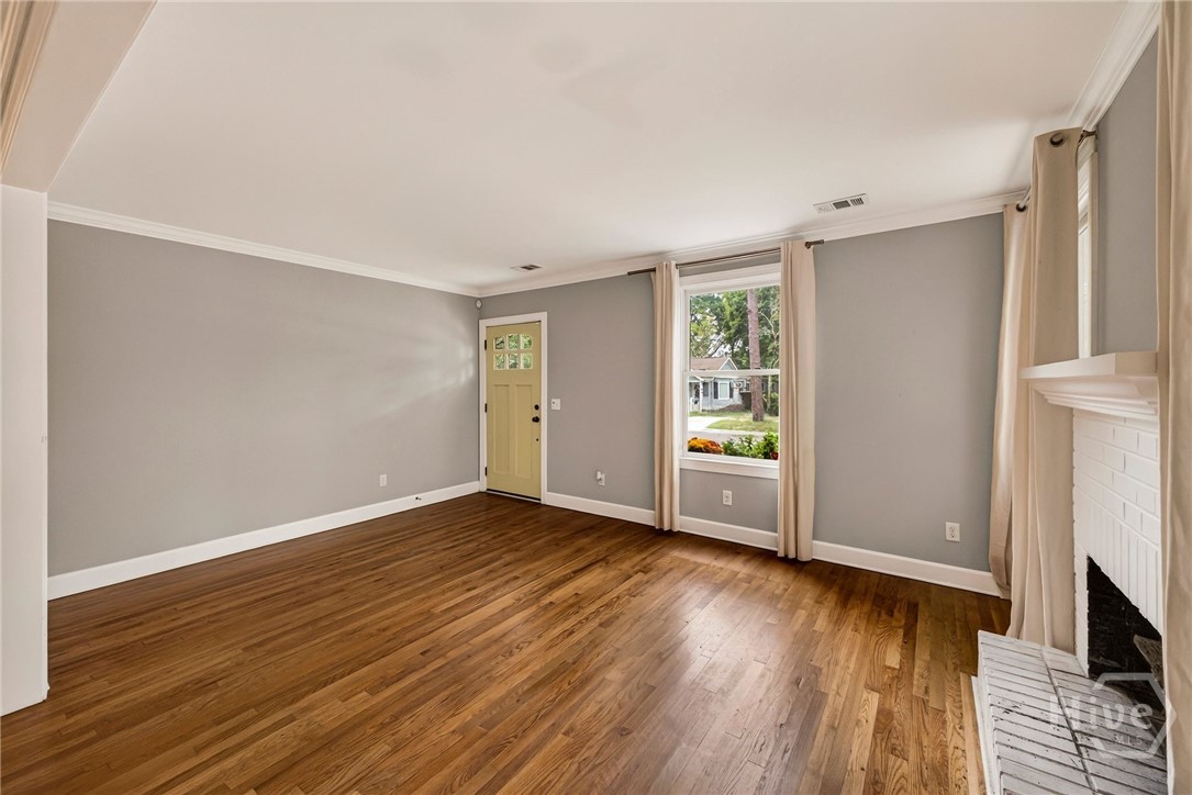 316 E 57th Street Property Photo 7