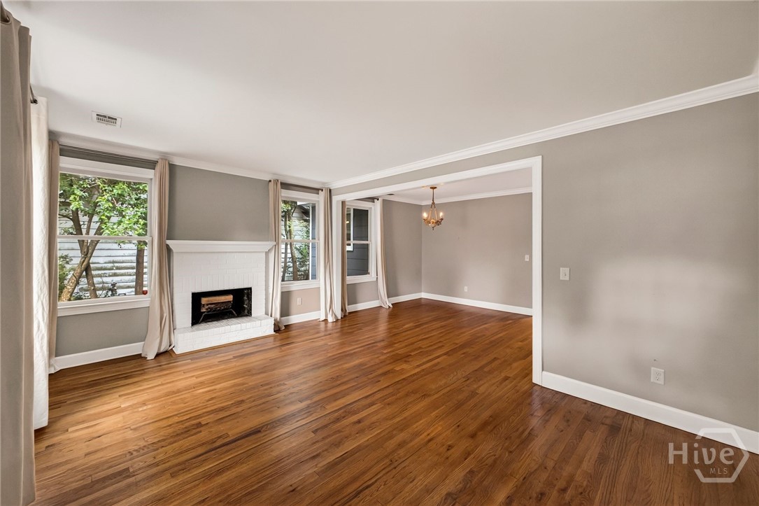 316 E 57th Street Property Photo 8