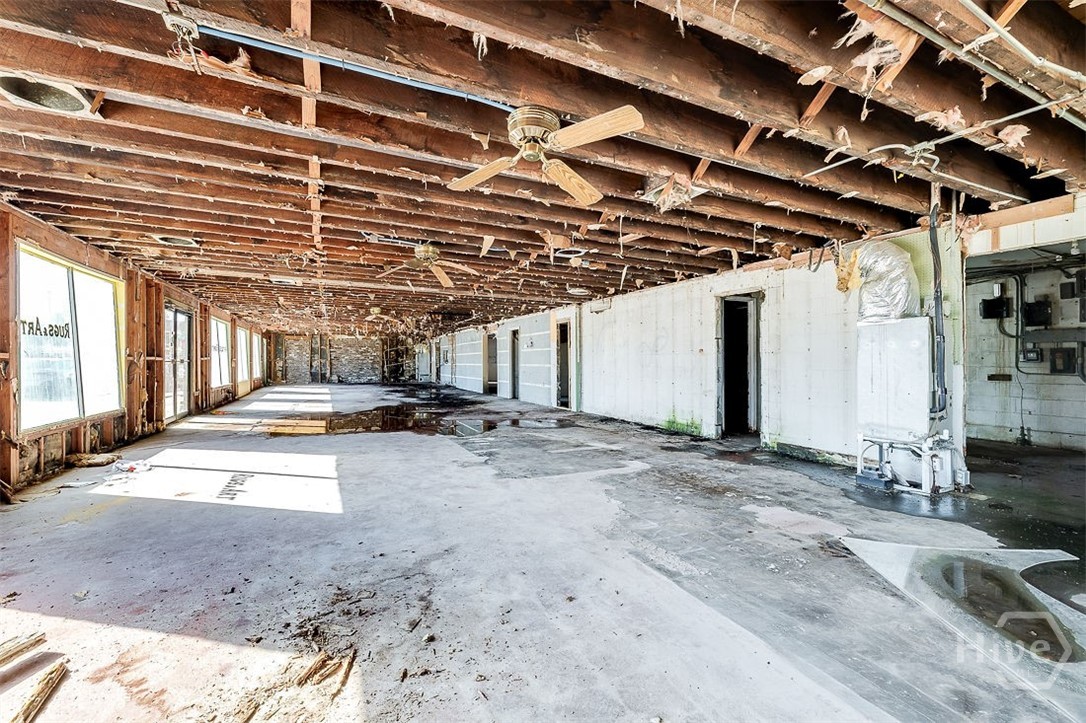 3104 Skidaway Road Property Photo 6