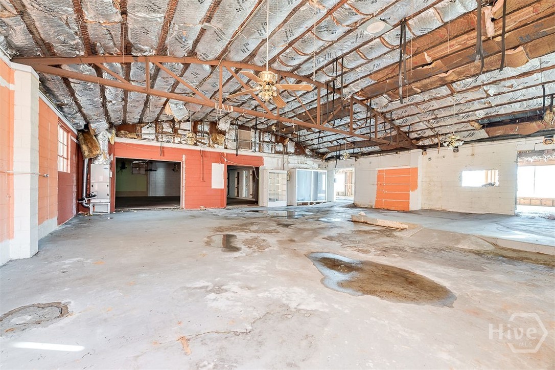 3104 Skidaway Road Property Photo 11