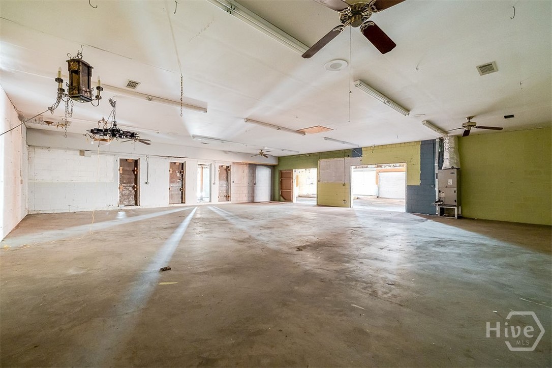 3104 Skidaway Road Property Photo 14