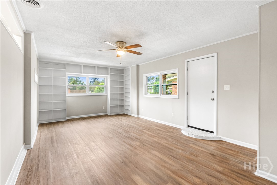 1442 Eleanor Street Property Photo 7