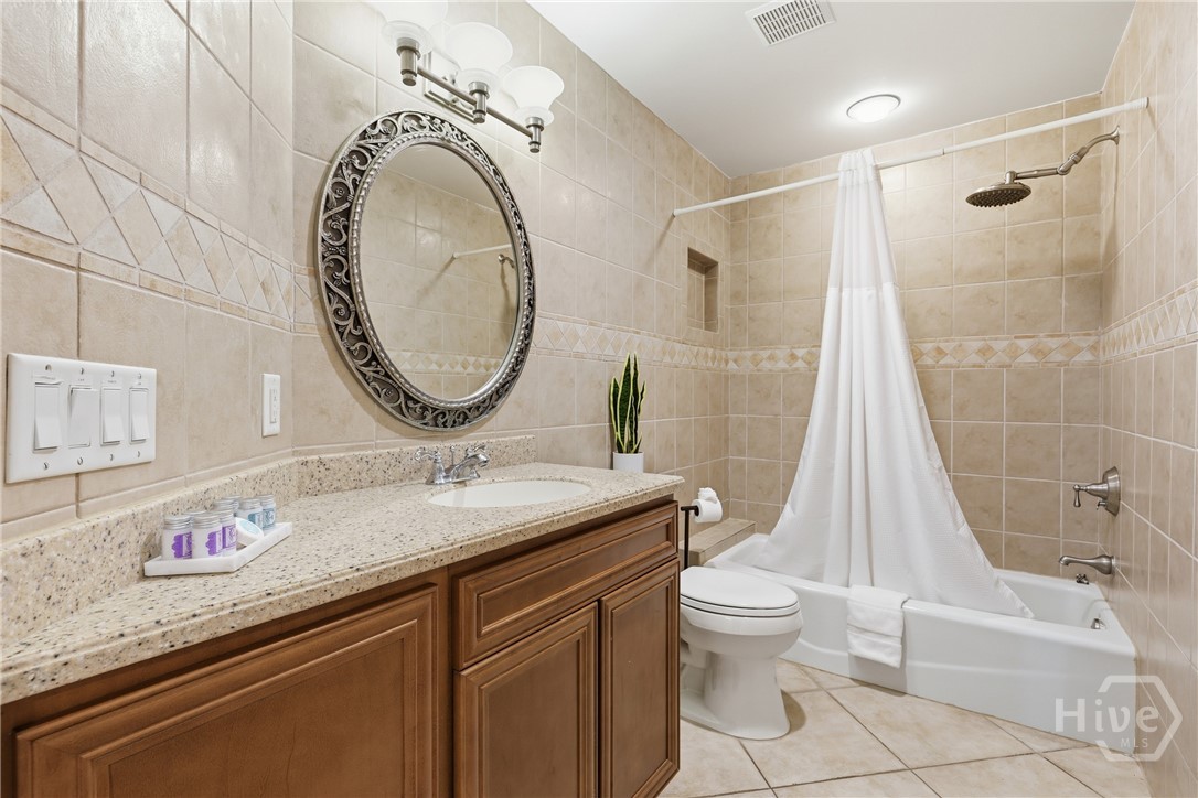 605 6th Street A Property Photo 28