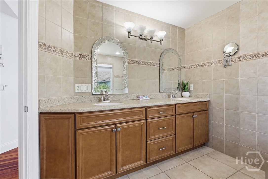605 6th Street A Property Photo 33