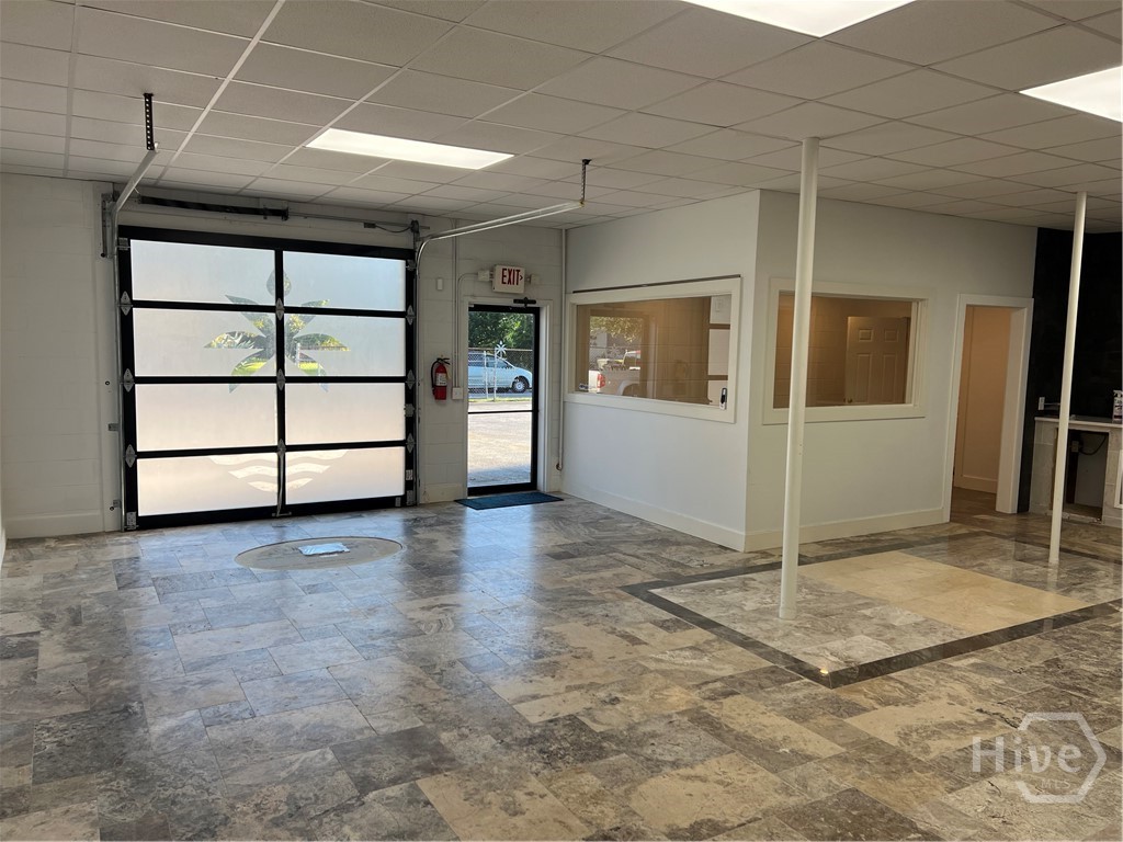 2109 Colorado Avenue Property Photo 3