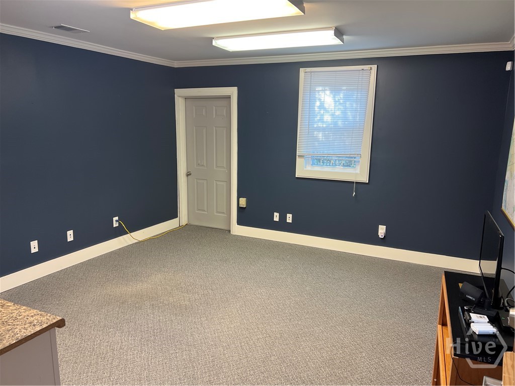 2109 Colorado Avenue Property Photo 6