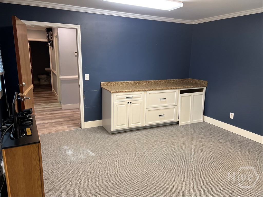 2109 Colorado Avenue Property Photo 9