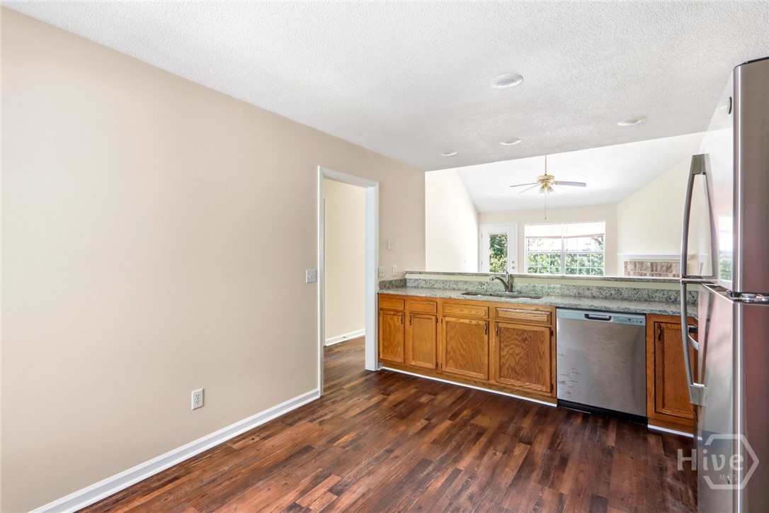 7300 Mayer Avenue Property Photo 8