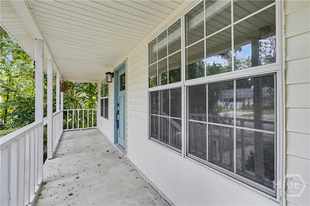 23 E Deerwood Road Property Photo 4