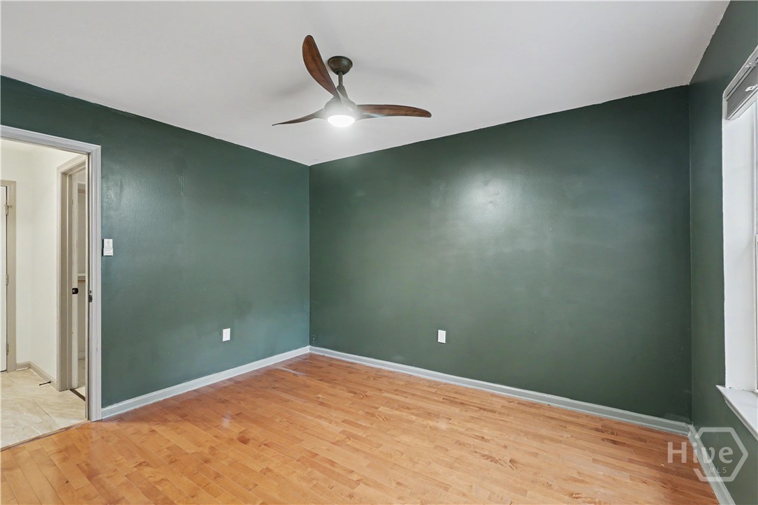 23 E Deerwood Road Property Photo 14