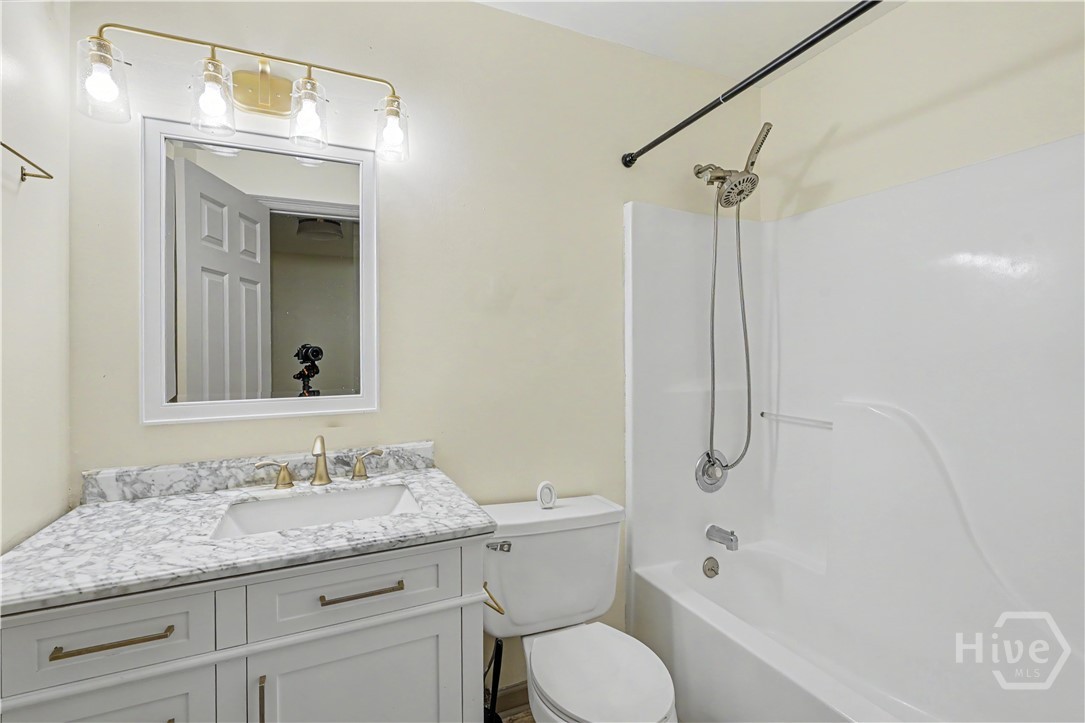 23 E Deerwood Road Property Photo 22