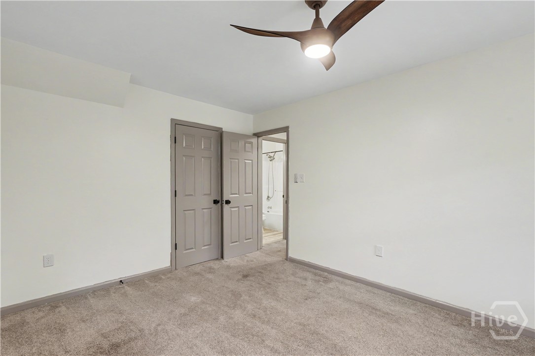 23 E Deerwood Road Property Photo 25