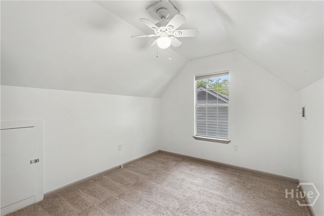 23 E Deerwood Road Property Photo 27