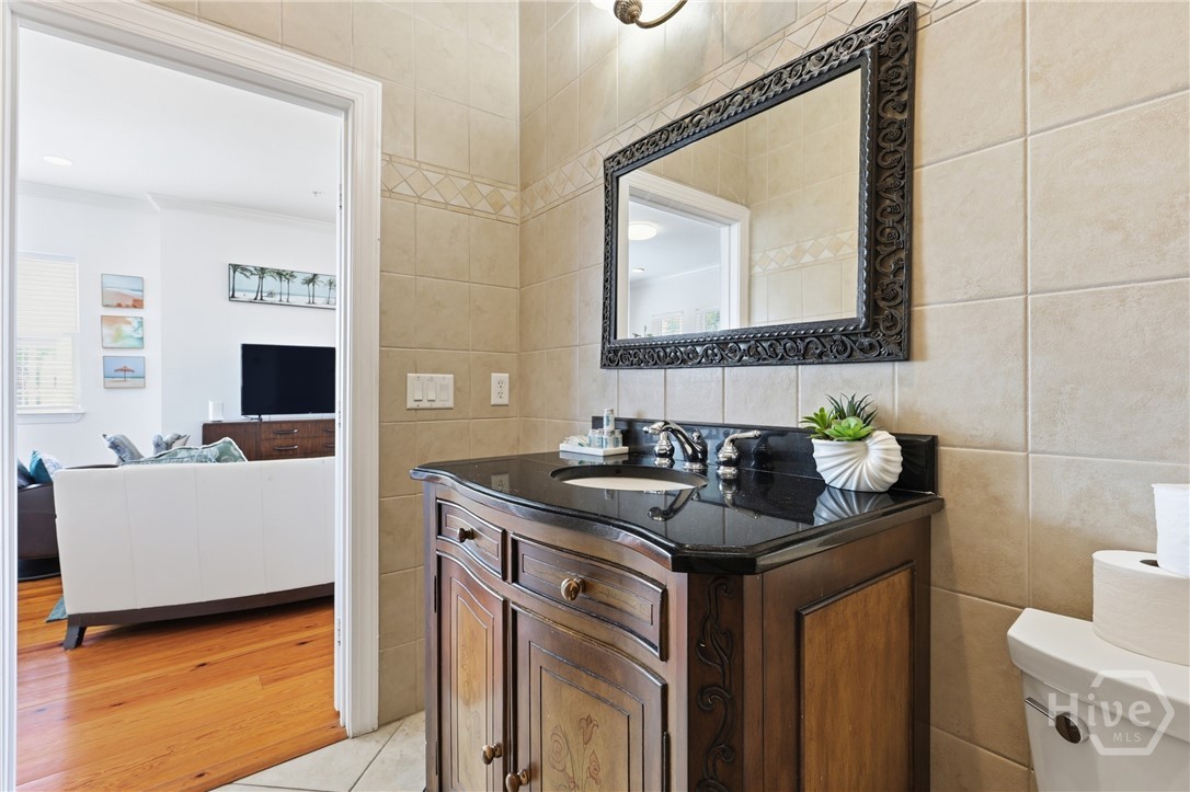 605 6th Street B Property Photo 11