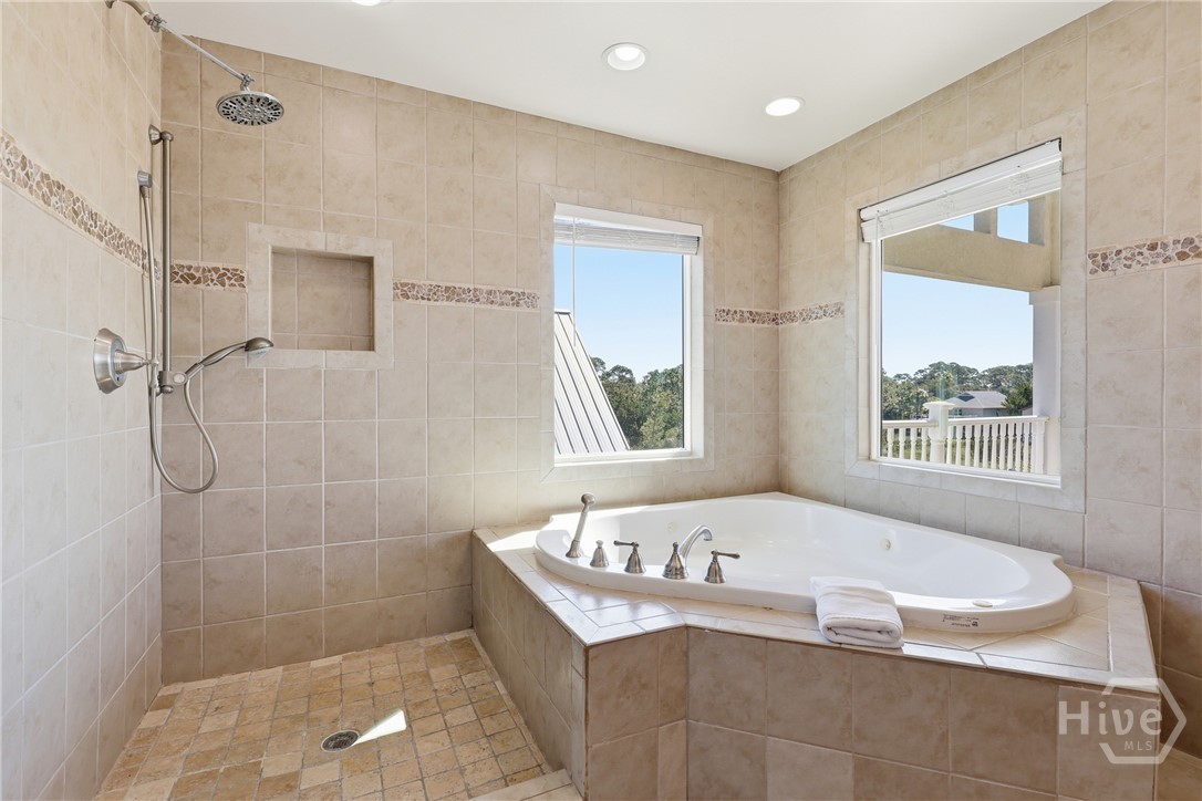 605 6th Street B Property Photo 34