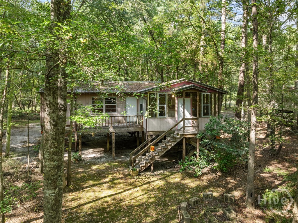 628 Riverside Drive Property Photo 3